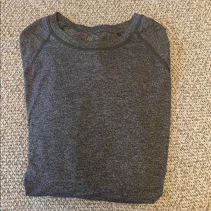 EUC Rhone reign long sleeve t-shirt for sale!